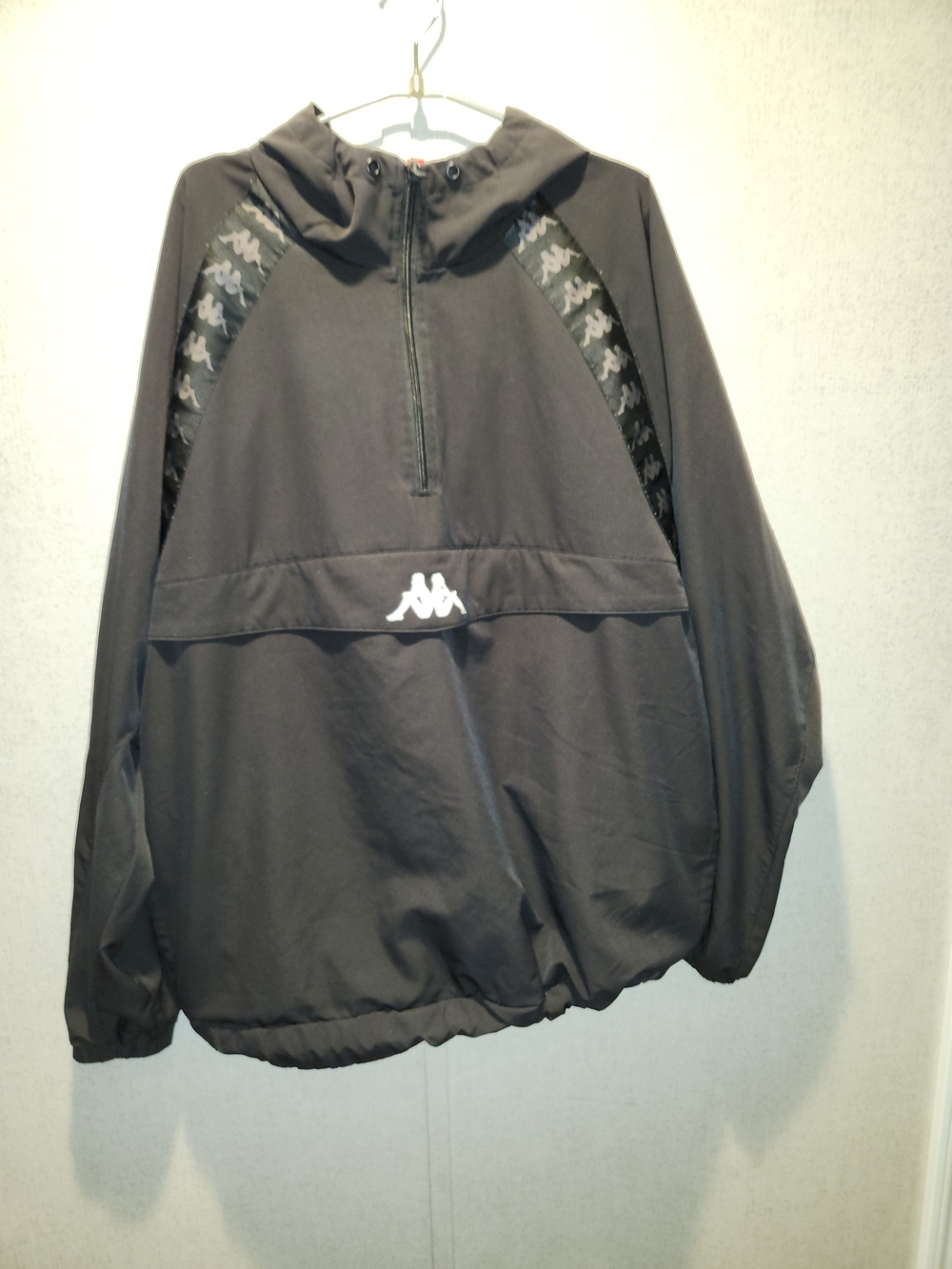 Kappa Men’s Black Hooded Pullover Jacket